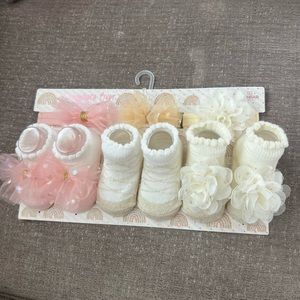 5 for $25 Baby socks and Headbands